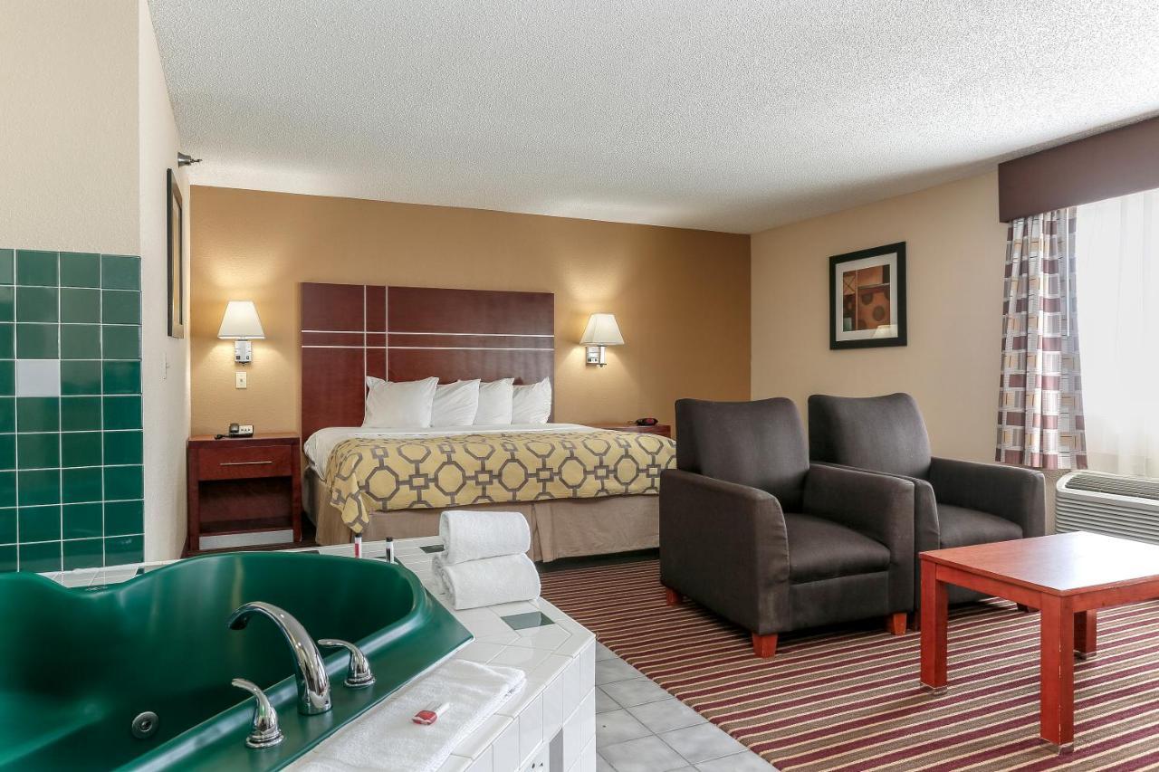 Baymont By Wyndham Bowling Green Bagian luar foto