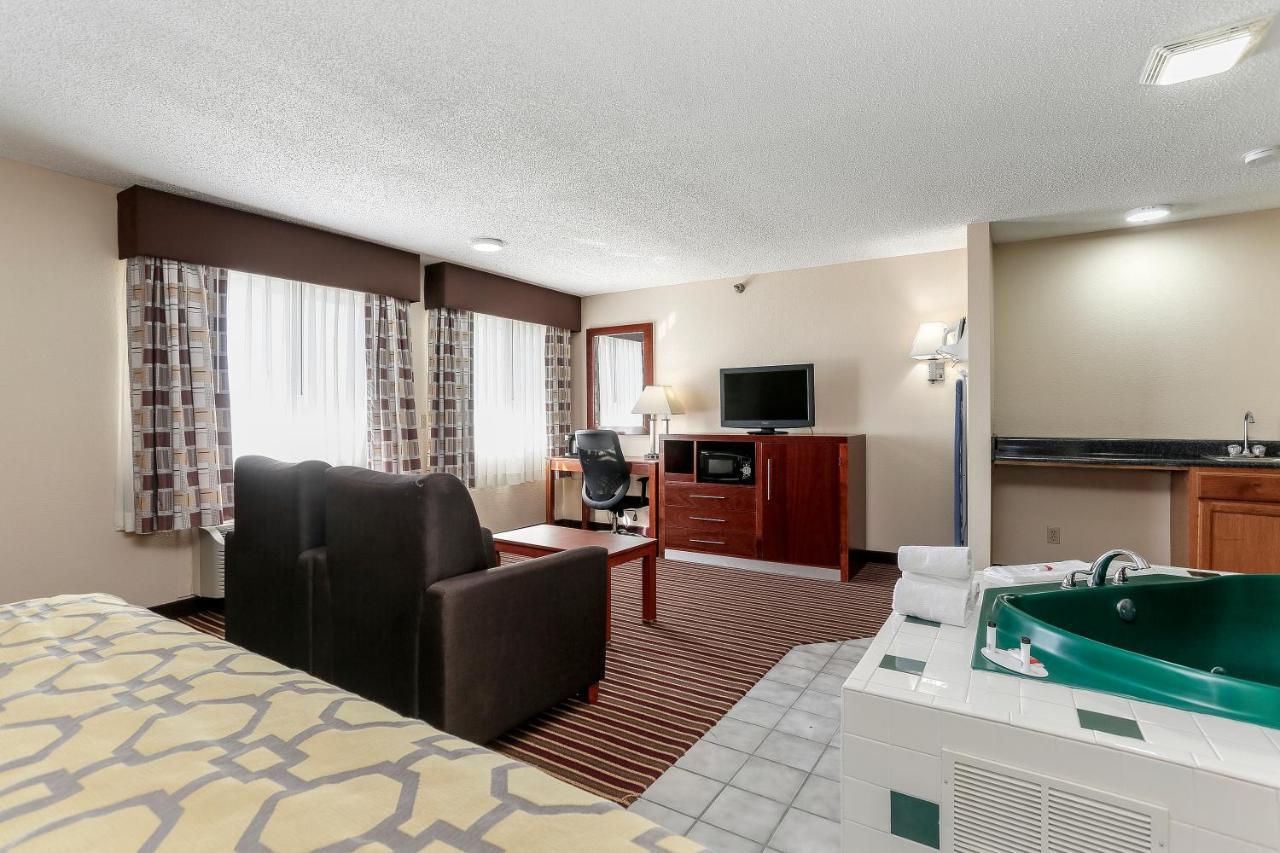 Baymont By Wyndham Bowling Green Bagian luar foto