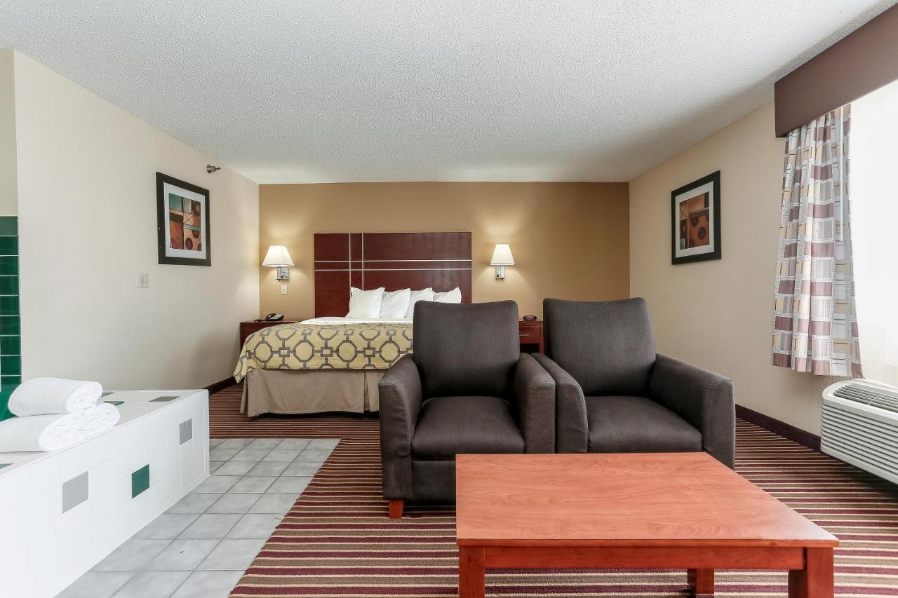 Baymont By Wyndham Bowling Green Bagian luar foto